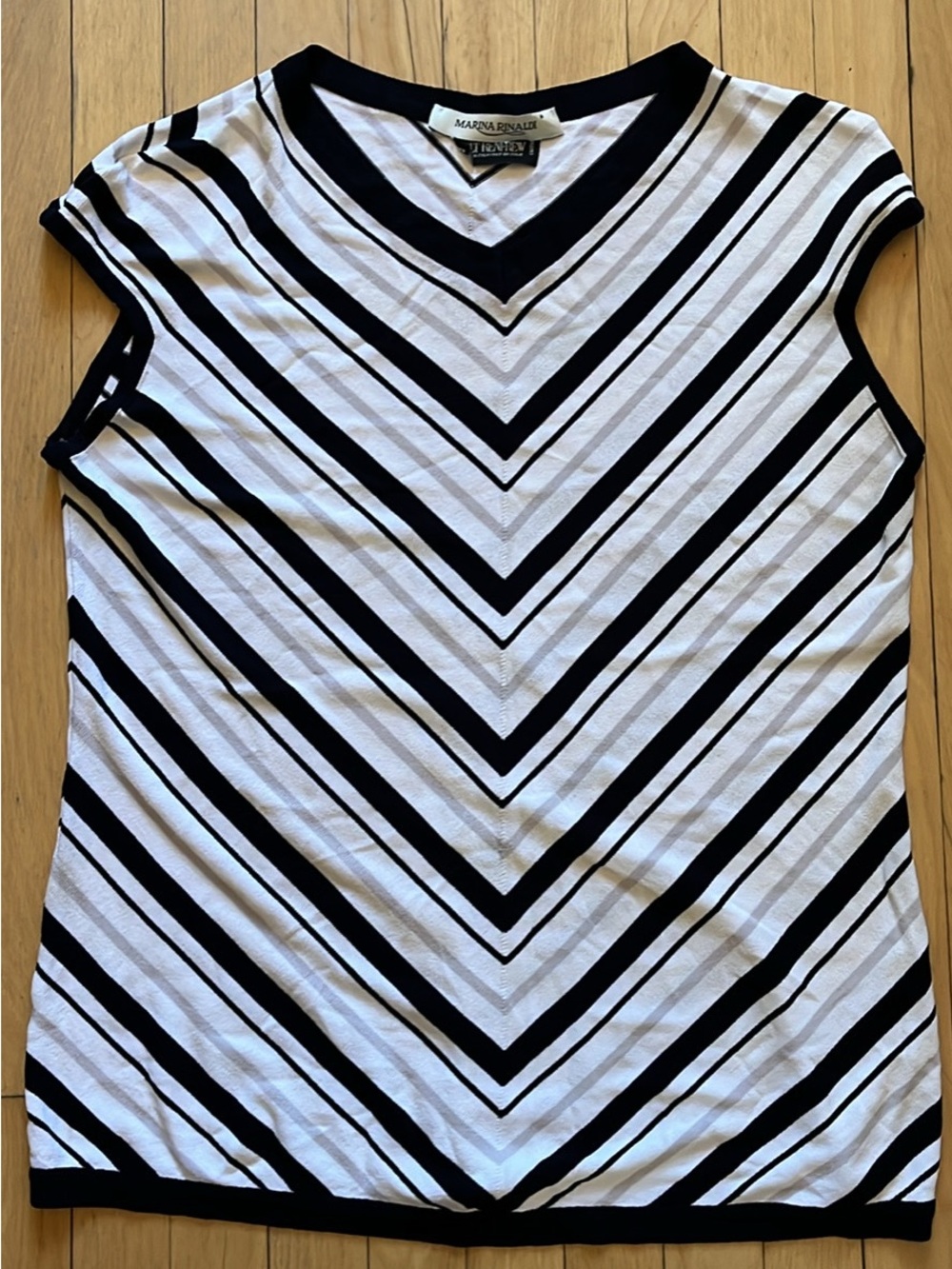 Marina Rinaldi Black & White V-Neck Chevron Shell